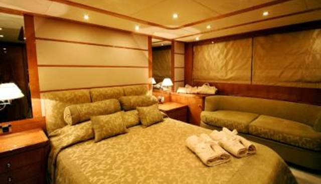 IVI yacht charter 5