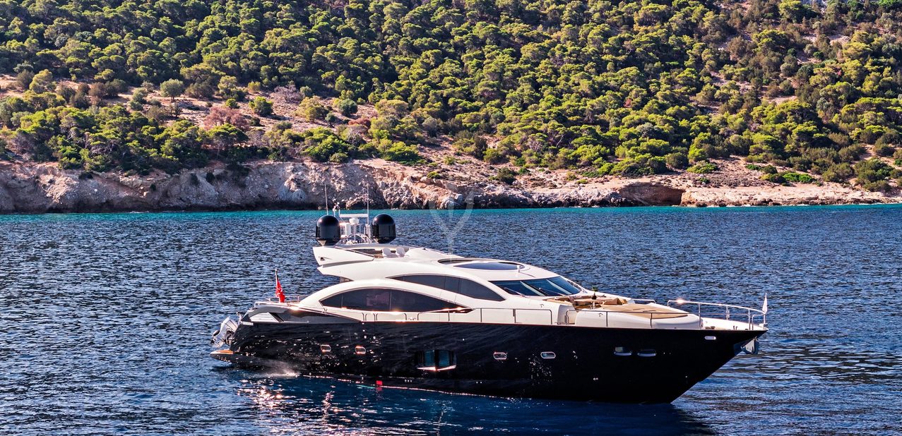 BLADE 6 YACHT CHARTER yacht charter