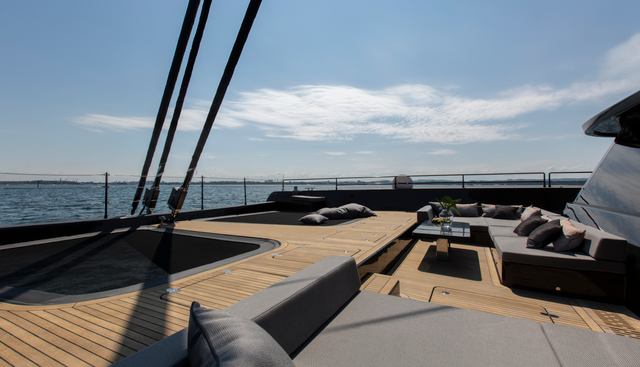 GRAYONE yacht charter 4