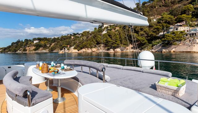 ALLURES yacht charter 3