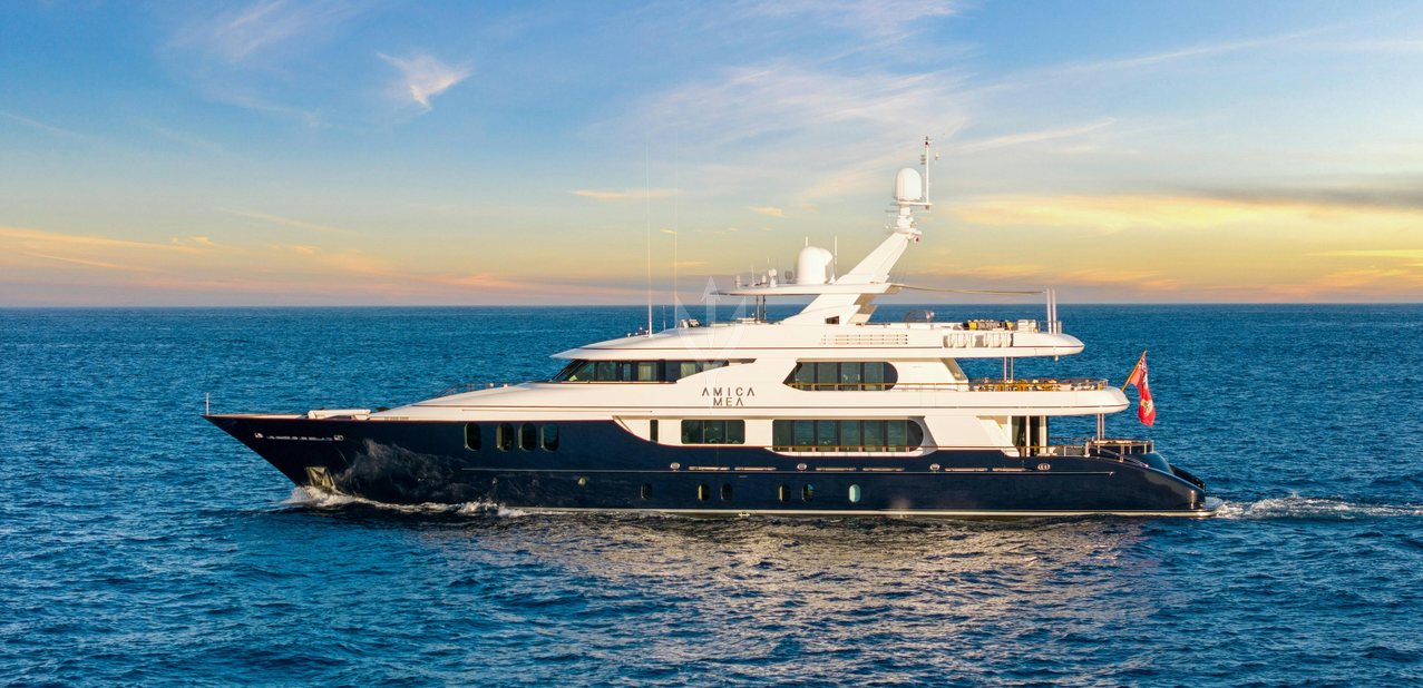 AMICA MEA YACHT CHARTER yacht charter