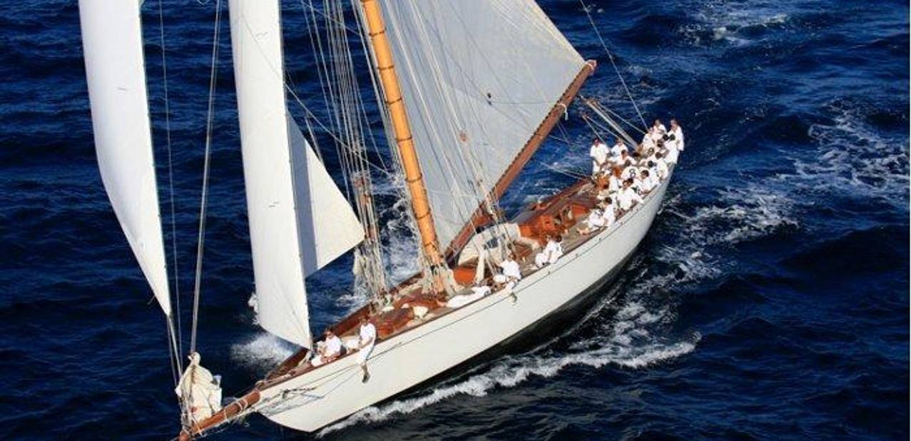 MOONBEAM IV YACHT CHARTER yacht charter