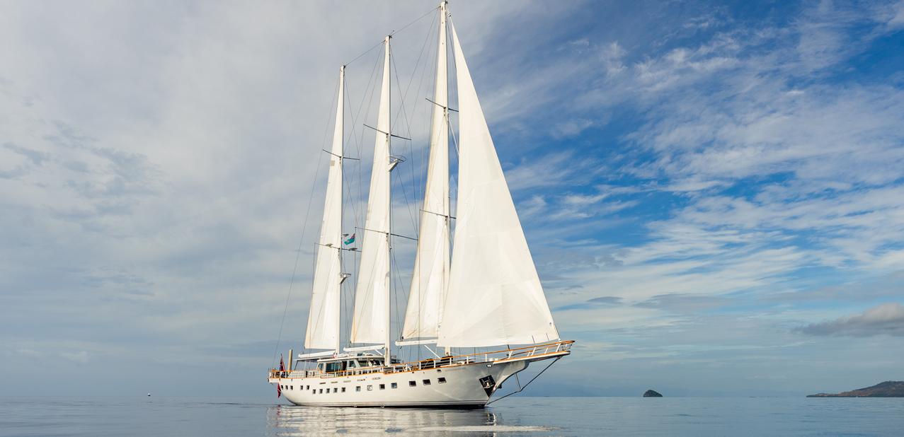 SOUTHERN CLOUD YACHT CHARTER yacht charter