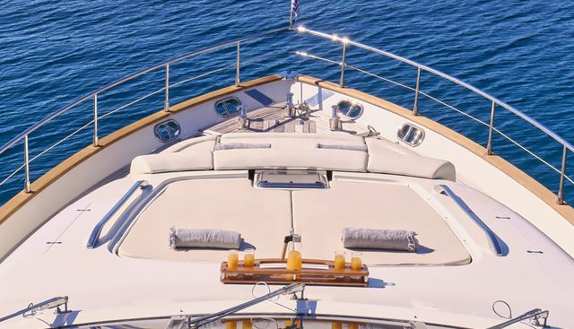 ANLIA yacht charter 3