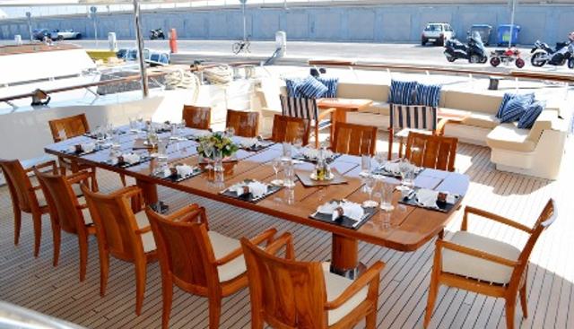 LADY DEE yacht charter 5