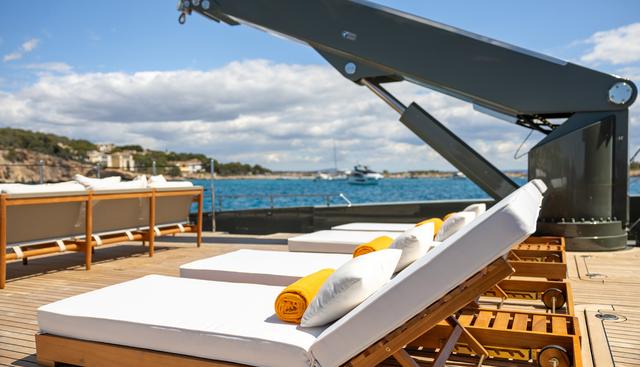 MOKA yacht charter 3