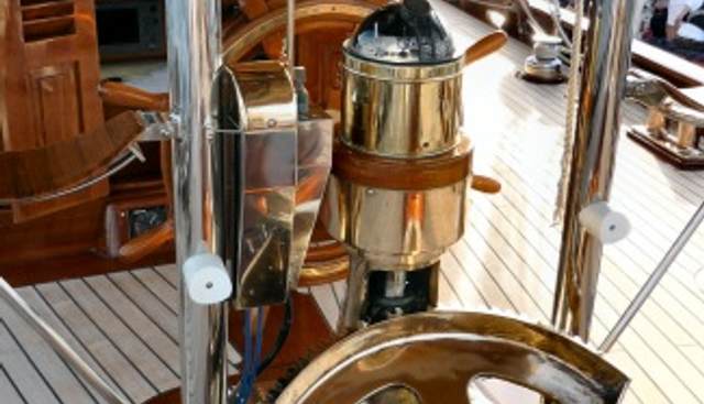 DORIANA yacht charter 2