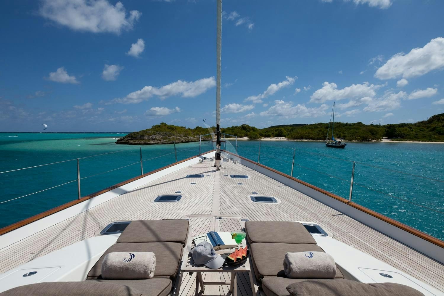 GENEVIEVE yacht charter 3