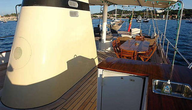 GOLDEN PRINCESS yacht charter 3