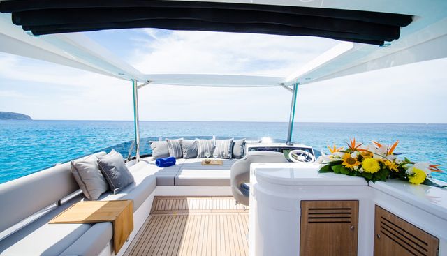 ADRIANO yacht charter 4