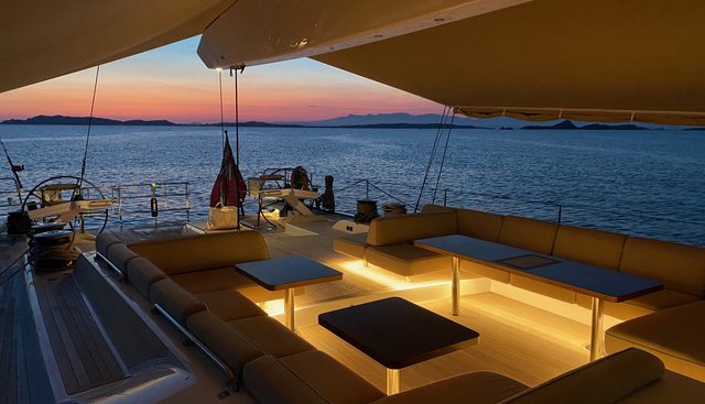 ALIX yacht charter 3