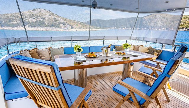 MILAYA yacht charter 4