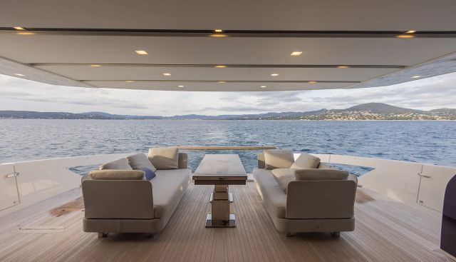 VINCI II yacht charter 3