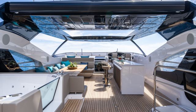 BLUE INFINITY ONE yacht charter 3