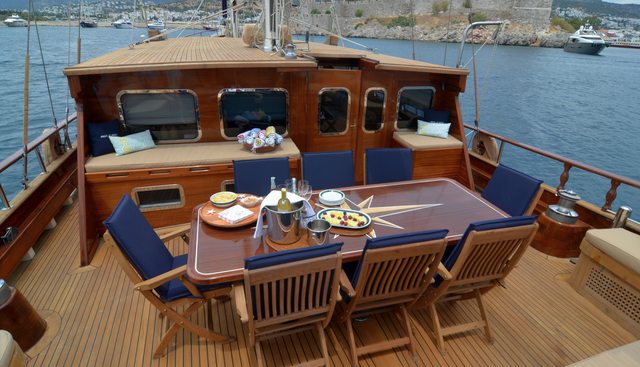 MAR & MAR yacht charter 5