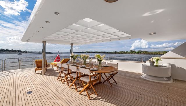 MISTRESS yacht charter 5