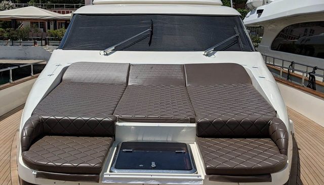 ARMA VII yacht charter 3