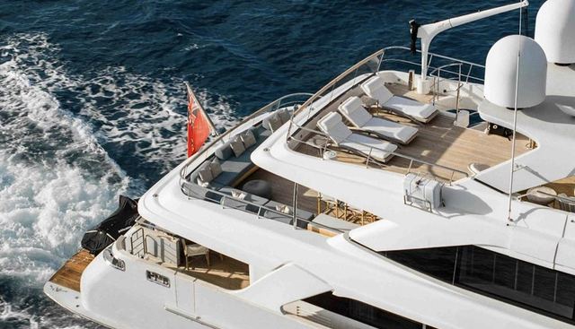 PREMURA yacht charter 4