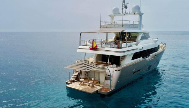 DISPARATE yacht charter 5
