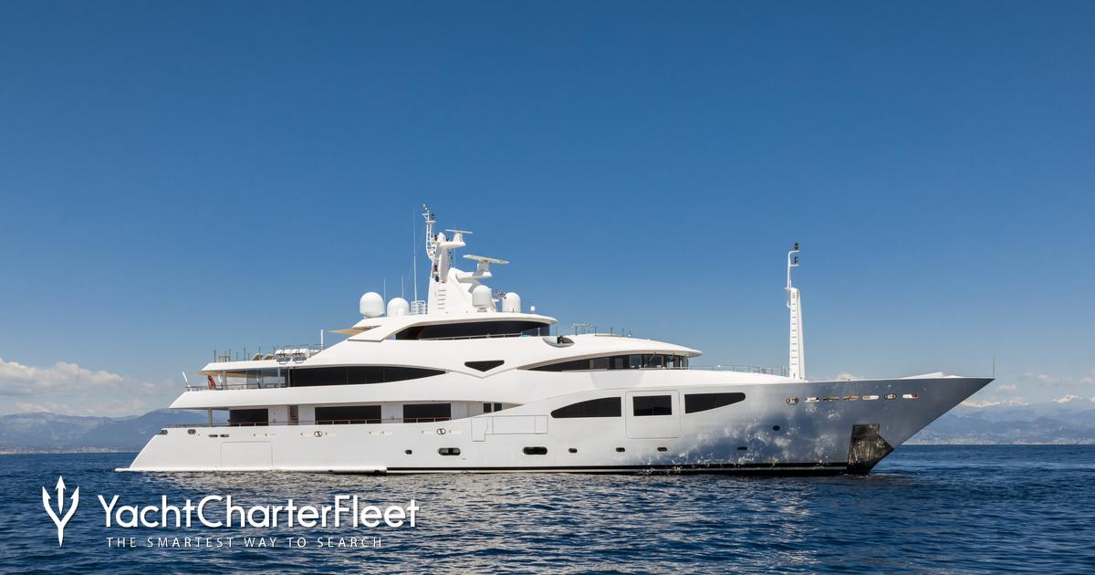CLELIA III yacht charter 2