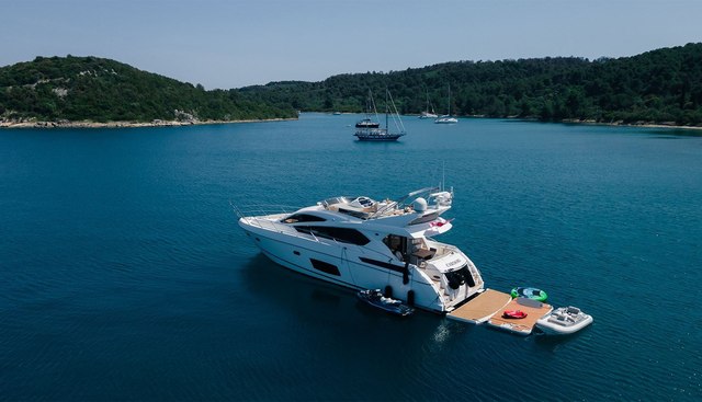 CARDANO yacht charter 5