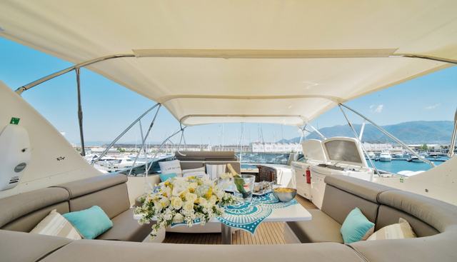 D'ARISTOTELIS yacht charter 2