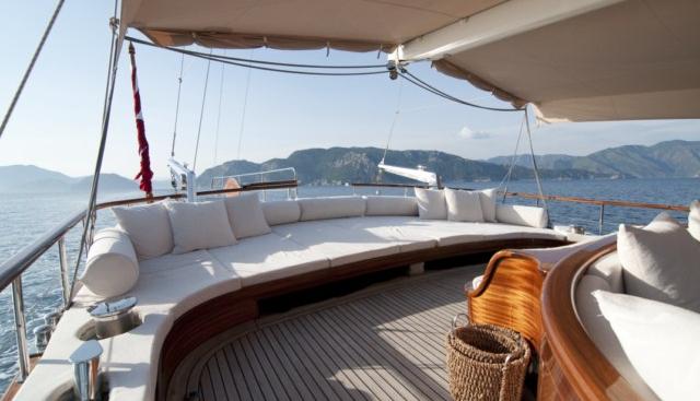 LA BELLA VITA yacht charter 5