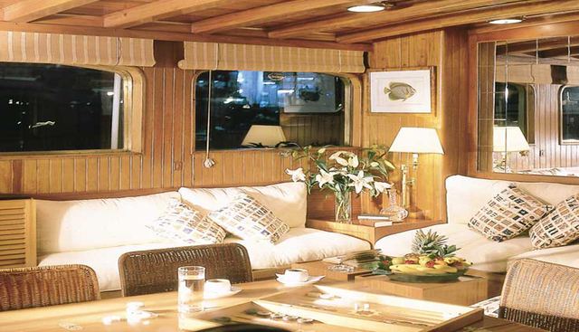 APHRODITE yacht charter 5