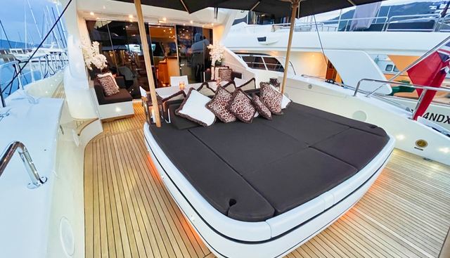 MANU yacht charter 5