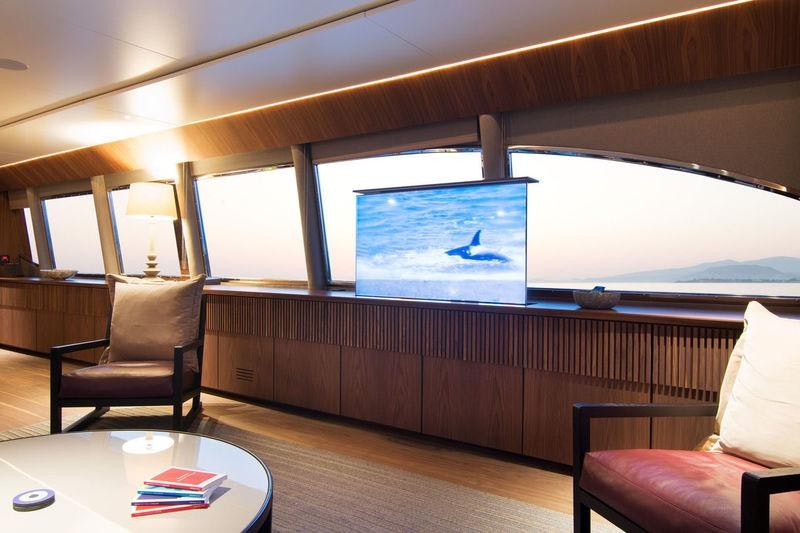 WHISPER V yacht charter 2