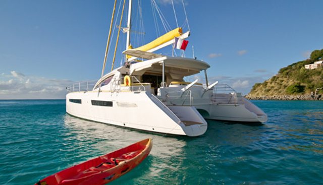 LADY DOMINIQUE II yacht charter 2