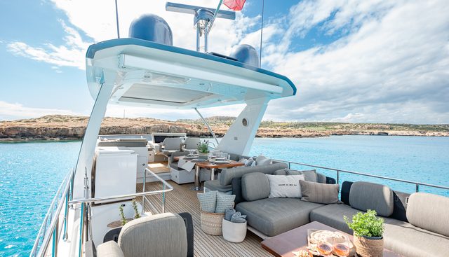 SEA YA yacht charter 4