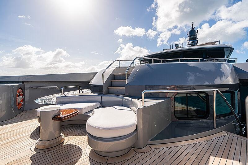 VIBRANCE yacht charter 5
