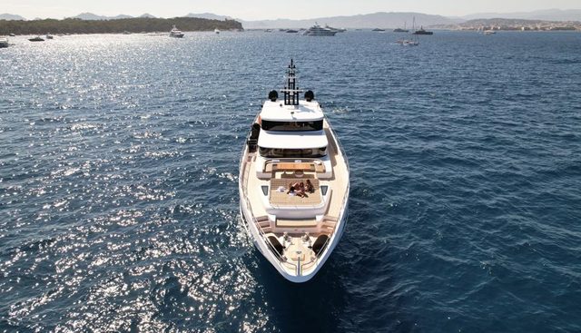 CAROBELLE yacht charter 2