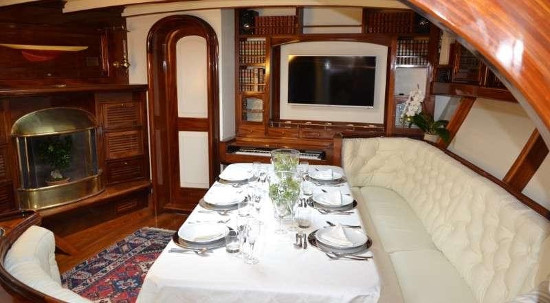 WHITEFIN yacht charter 3