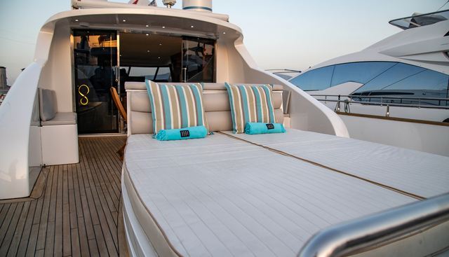 ROSA MARIA yacht charter 3