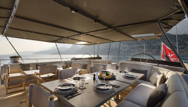 OCEAN PURE 2 yacht charter 3