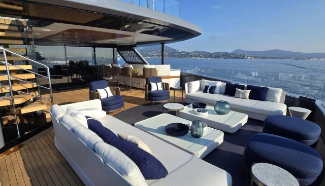 AKULA yacht charter 5
