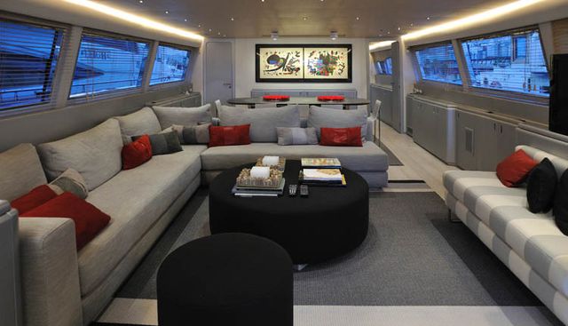 PETARDO yacht charter 4