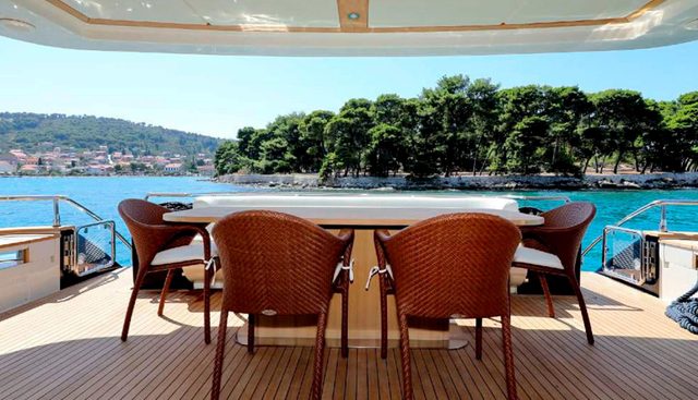 888 yacht charter 5