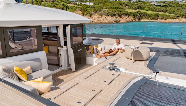 KAJIKIA yacht charter 3
