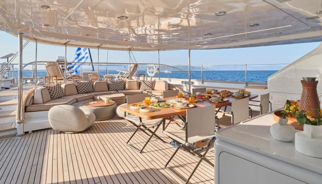 ALMYRA II yacht charter 5