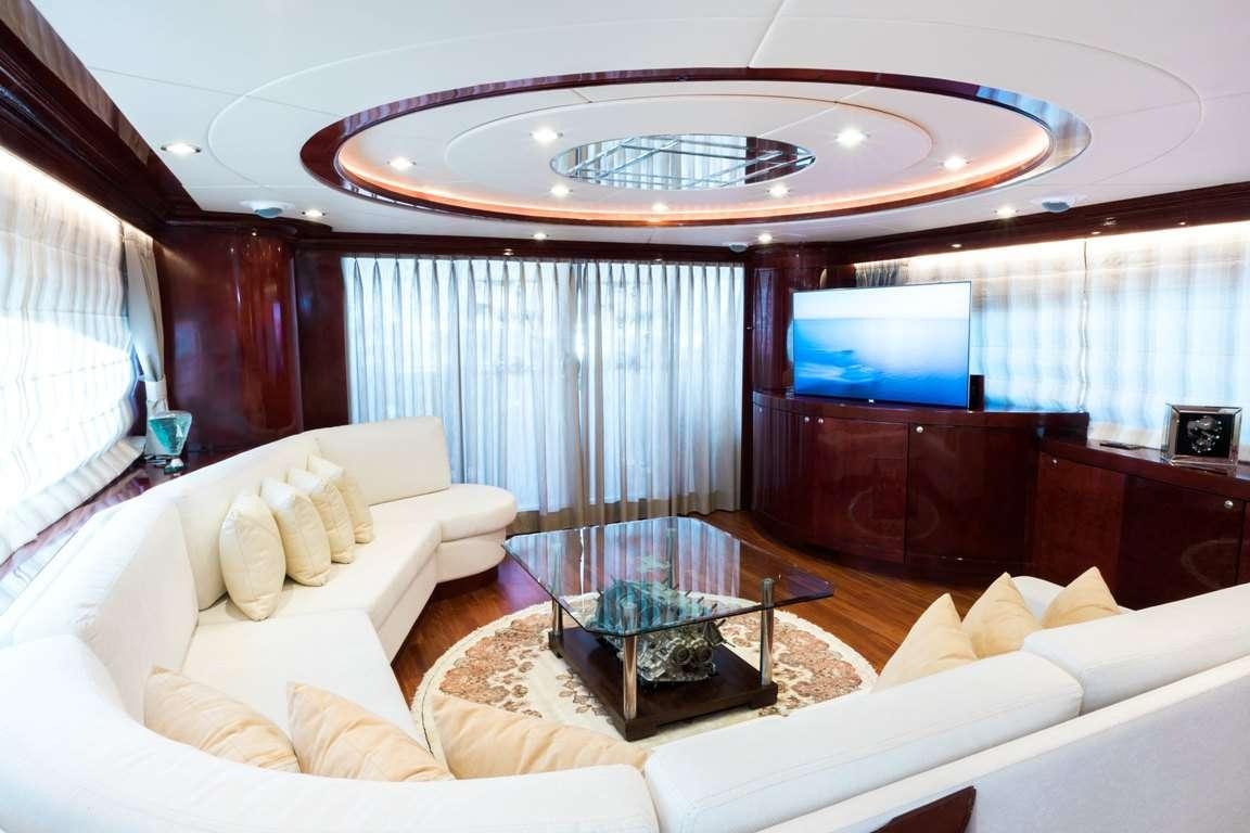 ALBATOR 2 yacht charter 4