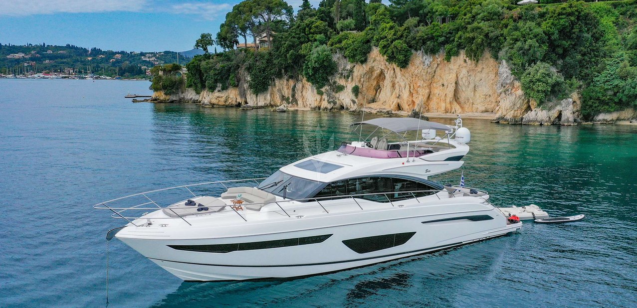 FAR & AWAY YACHT CHARTER yacht charter