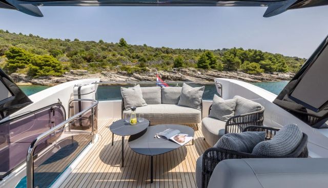 APOLLO yacht charter 3