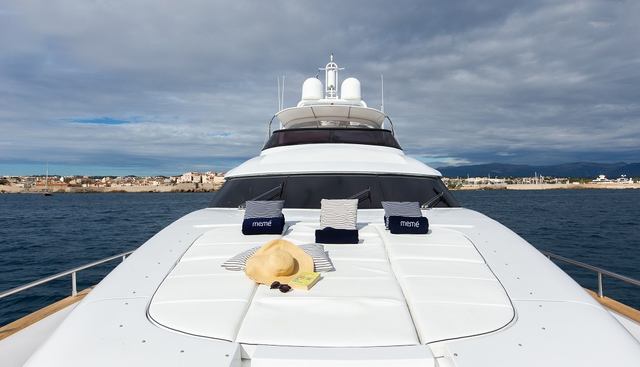 MEME yacht charter 3