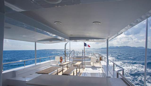 PAOLYRE yacht charter 4