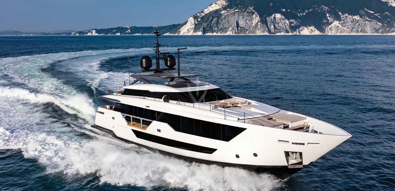 ALVIUM YACHT CHARTER yacht charter