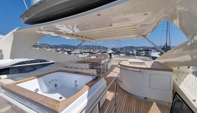 RED ROSE yacht charter 4
