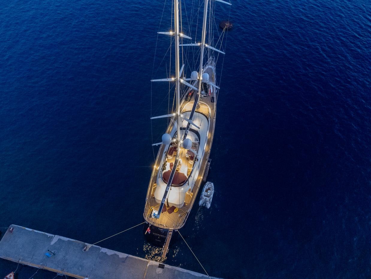 VICTORIA A yacht charter 5